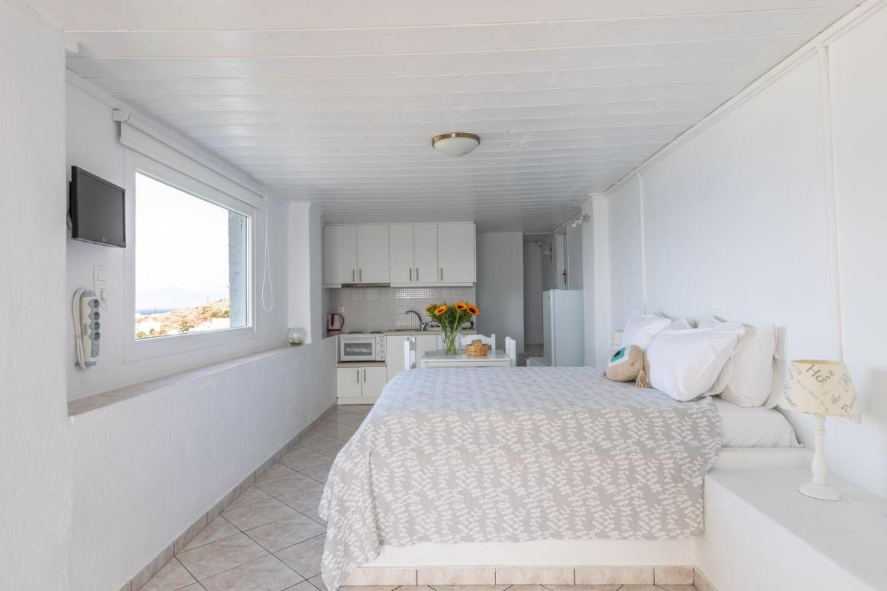 Sea Wind Apartments Agios Stefanos  Eksteriør bilde